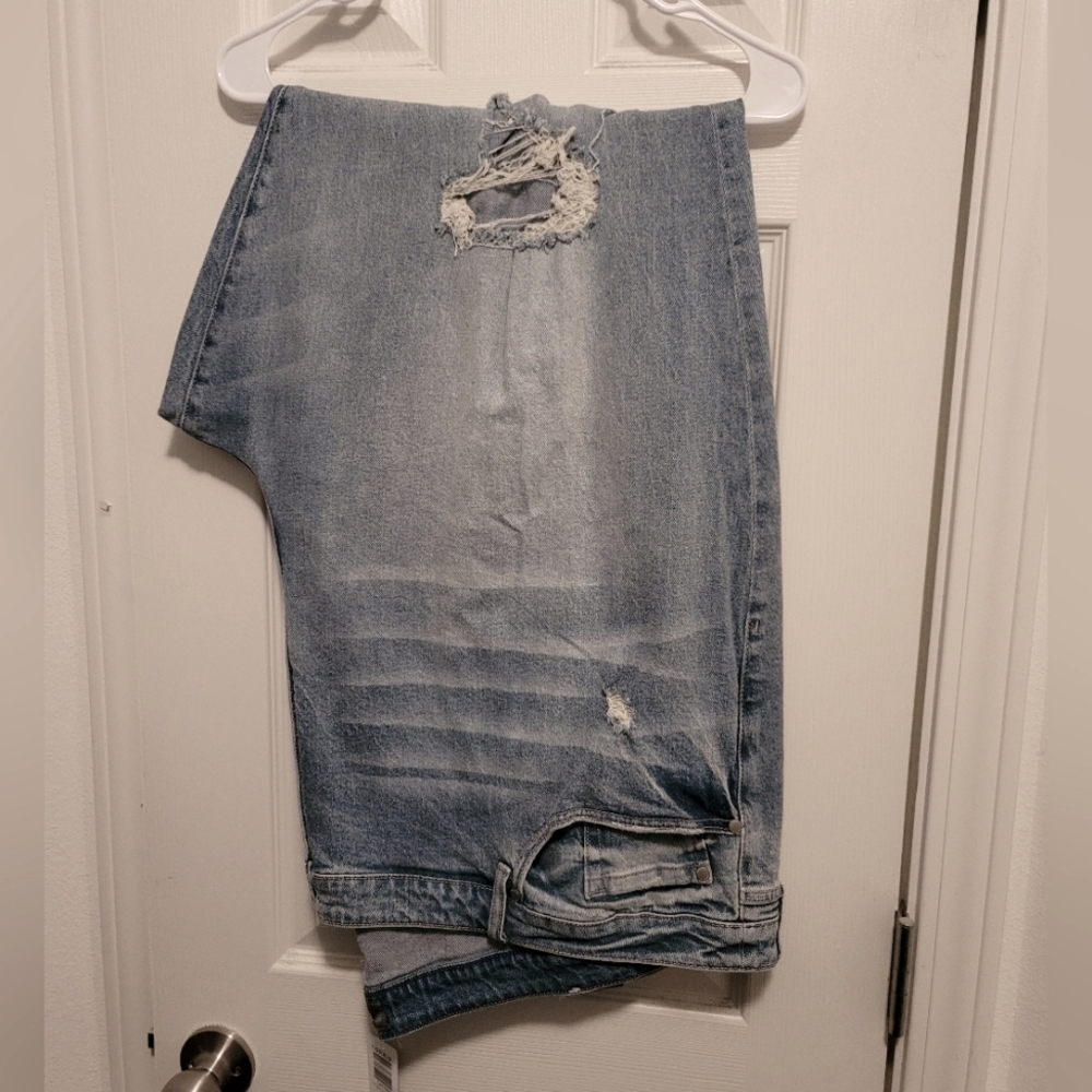 NWT Torrid Sz 30 Light Indigo Jeans